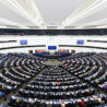 Evropský parlament zahájil své zasedání vzpomínkou na Šimona Perese