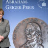 Angela Merkelová: „Uprchlíci se musí odnaučit antisemitismu.“